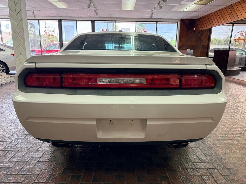 Dodge Challenger  2012