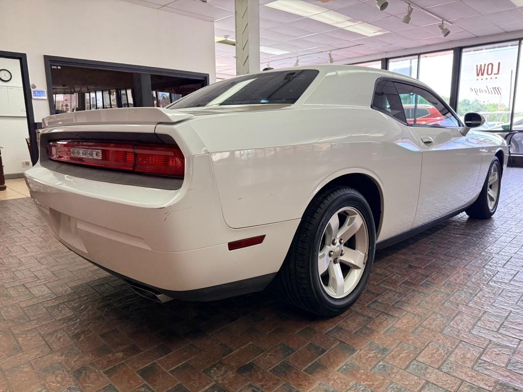 Dodge Challenger  2012