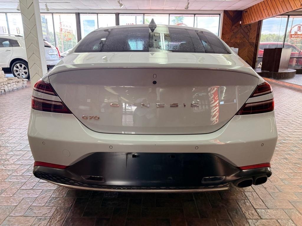 Genesis G70  2022