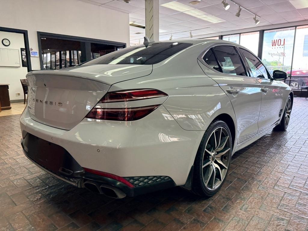 Genesis G70  2022