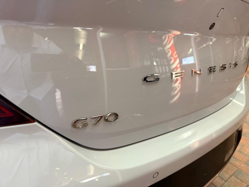 Genesis G70  2022