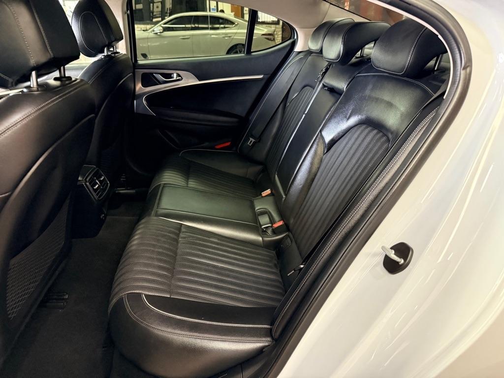 Genesis G70  2022
