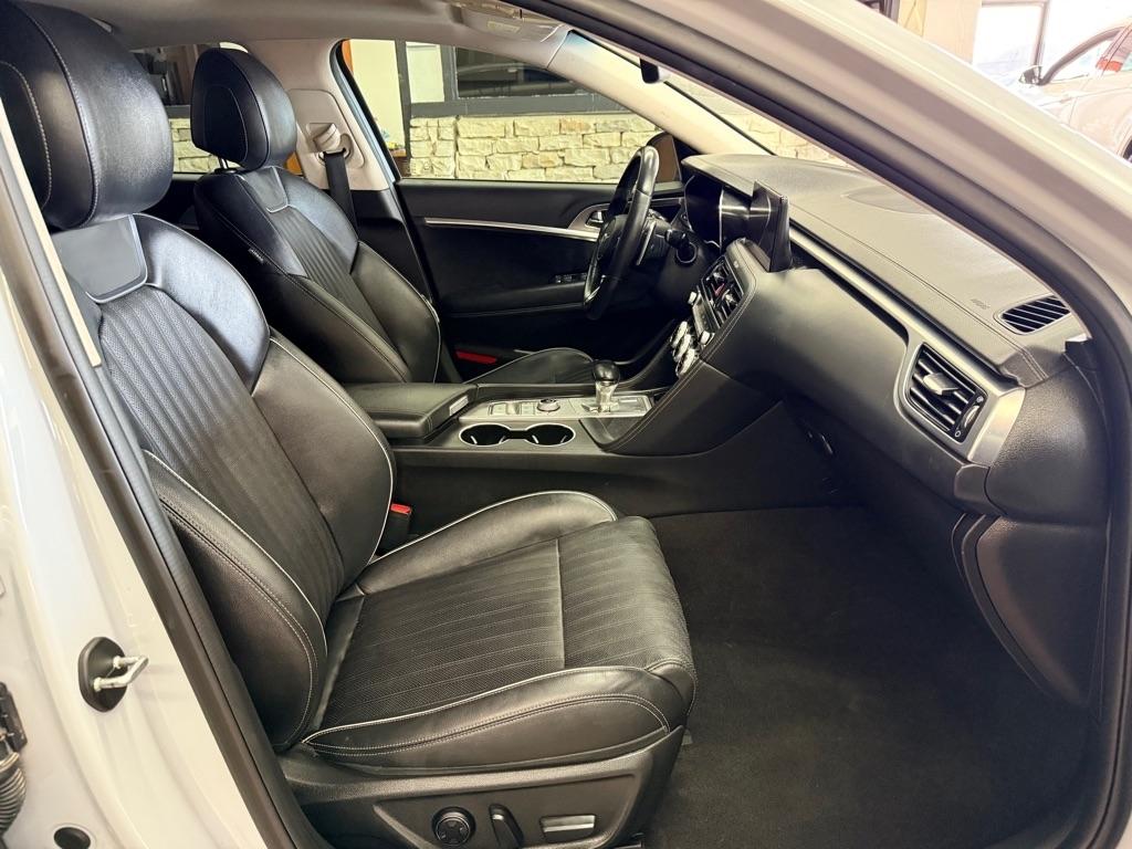 Genesis G70  2022