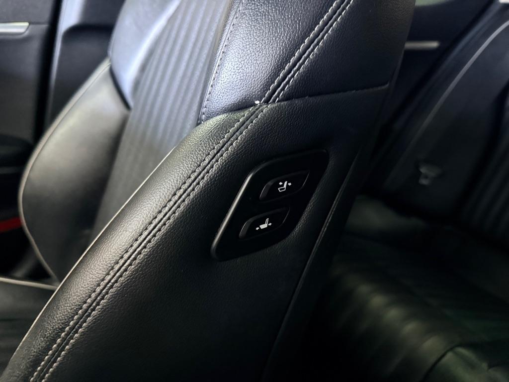 Genesis G70  2022