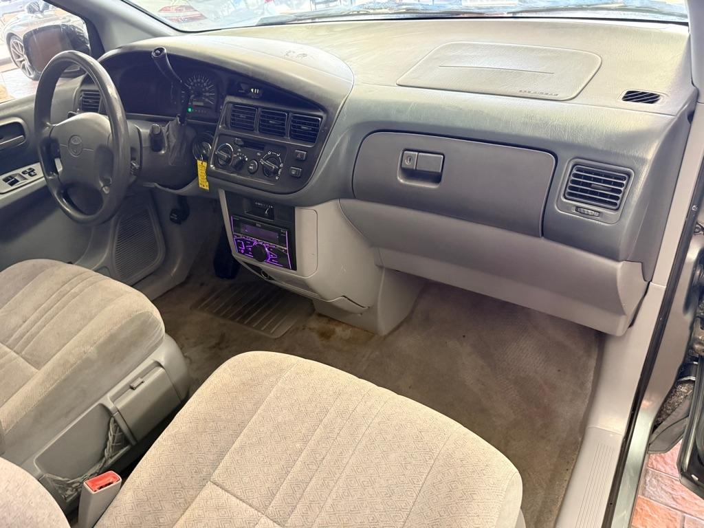 Toyota Sienna  2000