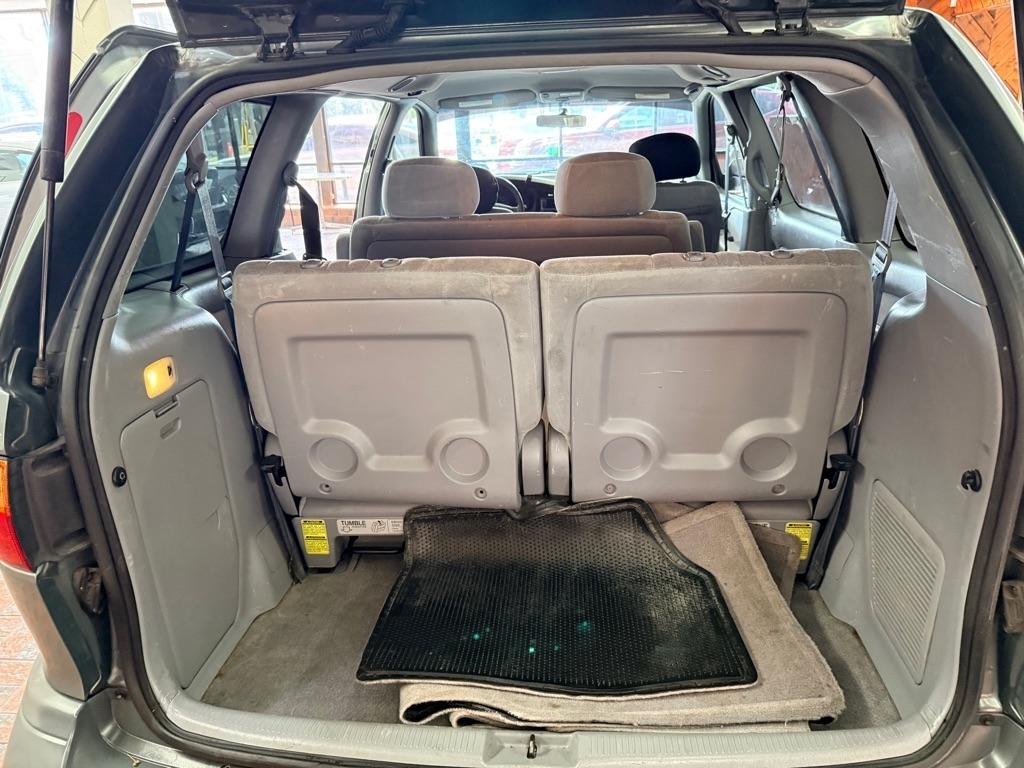 Toyota Sienna  2000