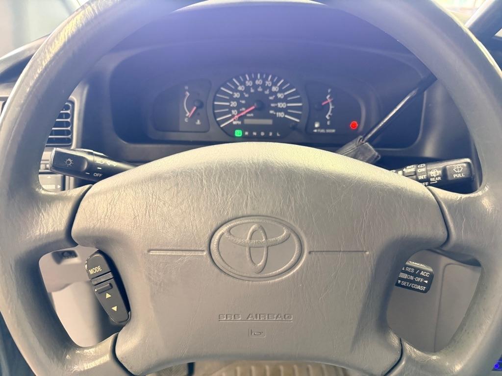 Toyota Sienna  2000