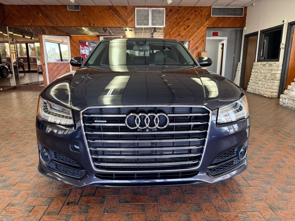 Audi A8  2016