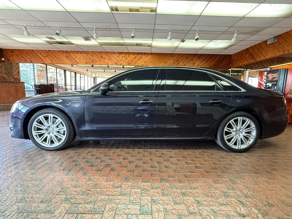 Audi A8  2016