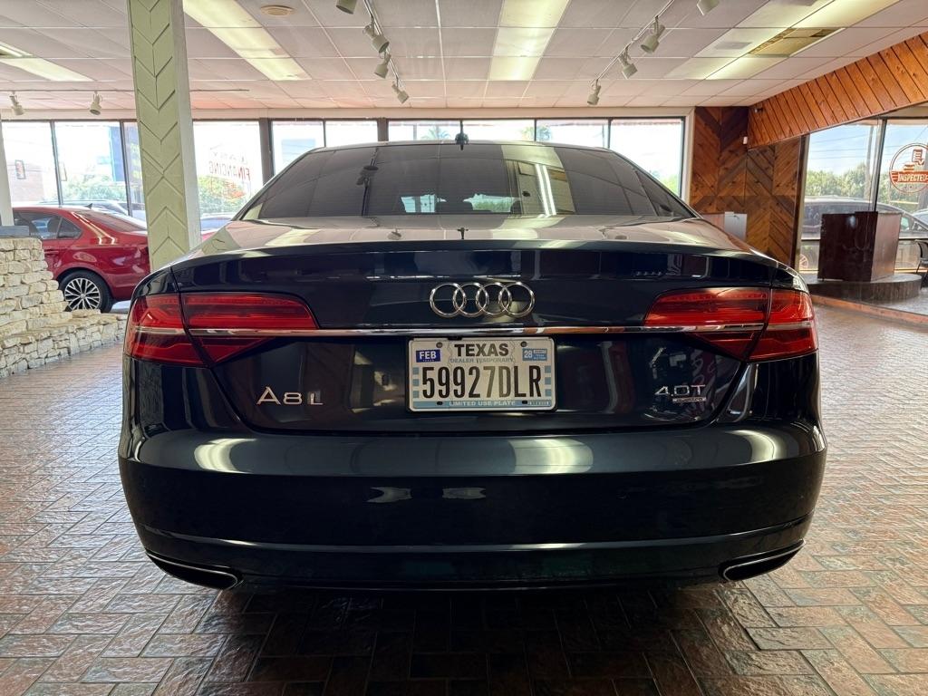 Audi A8  2016