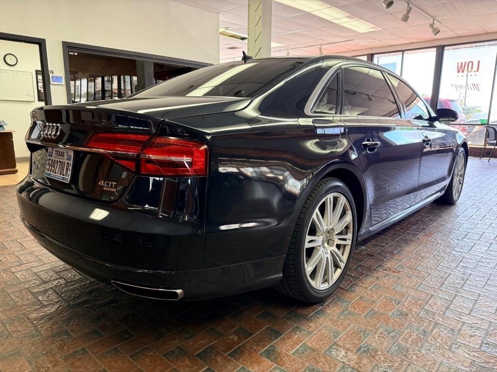 Audi A8  2016