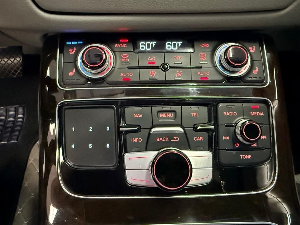 Audi A8  2016