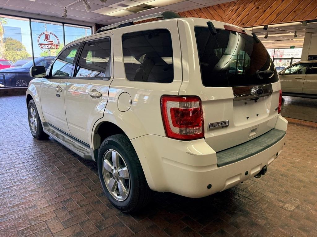 Ford Escape  2010