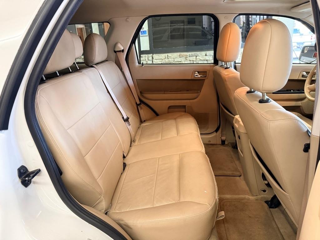 Ford Escape  2010