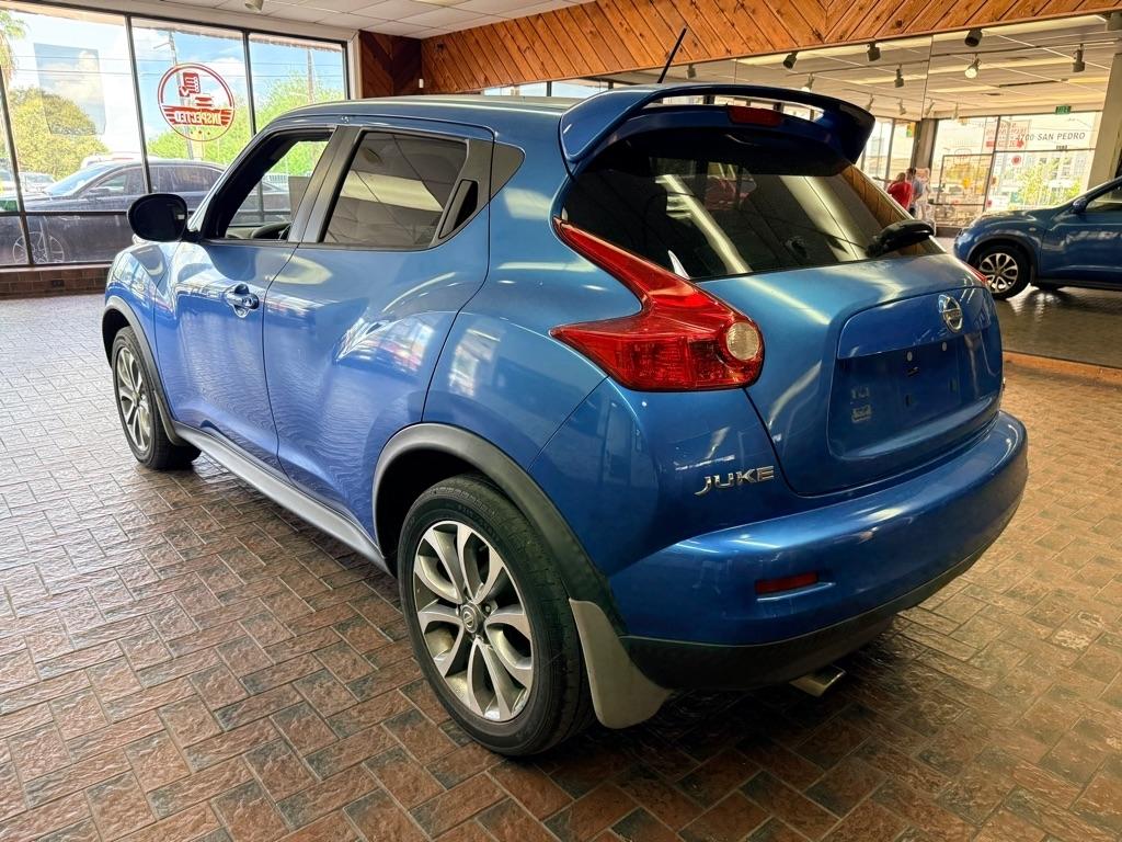 Nissan Juke  2011