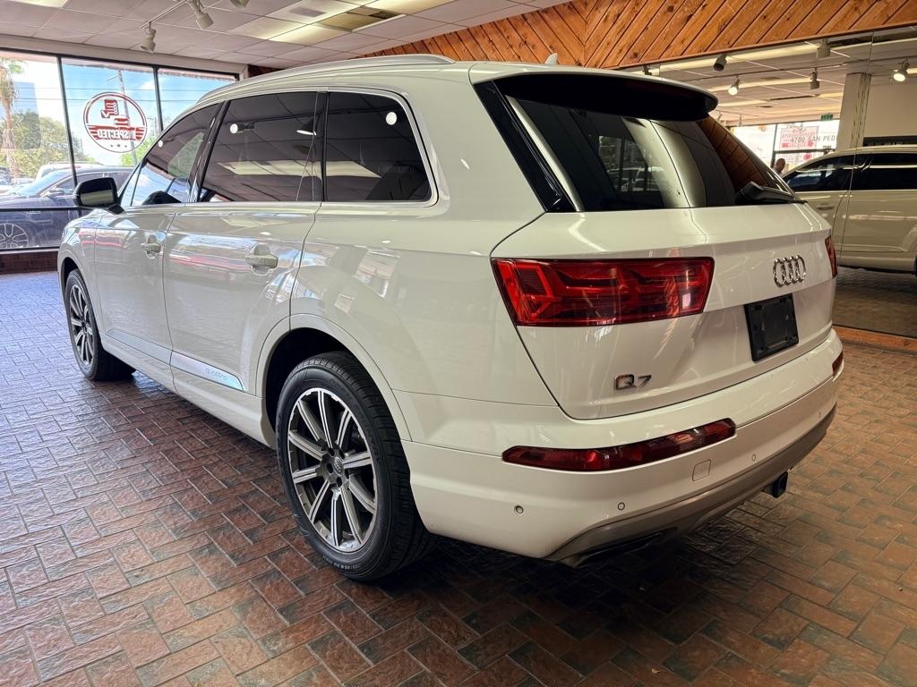 Audi Q7  2019
