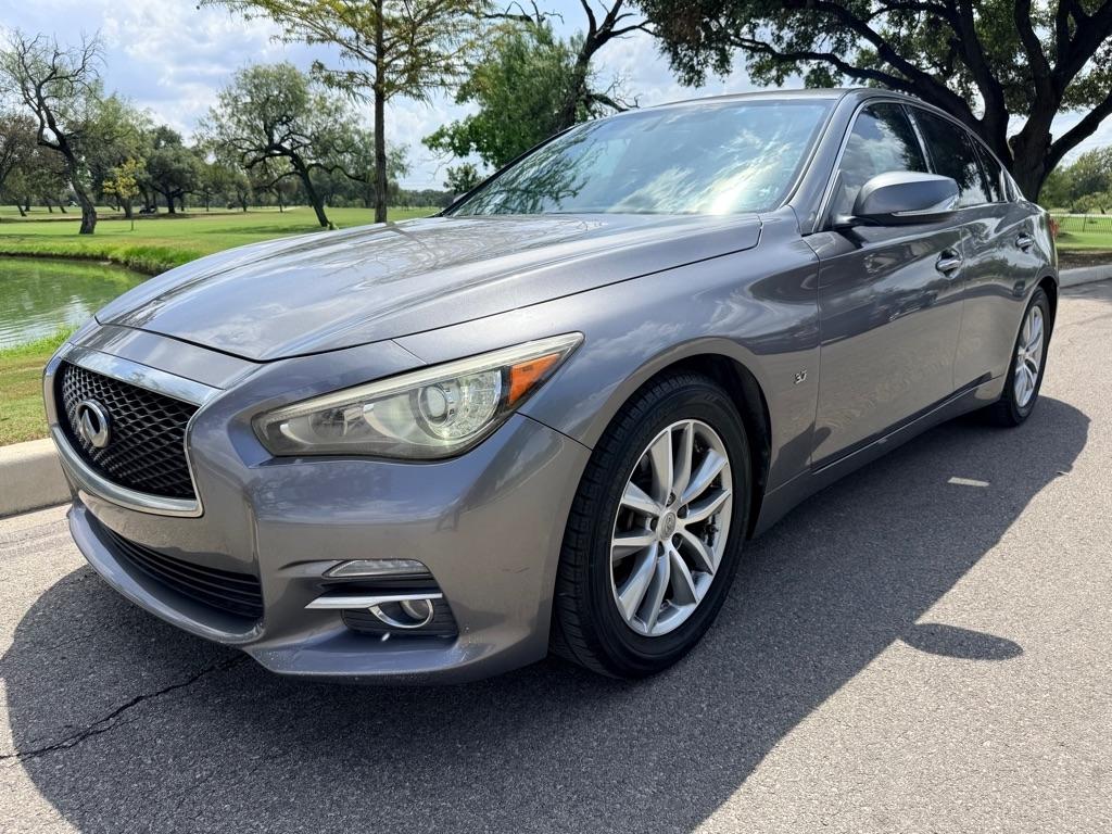 Infiniti Q50 photo 3