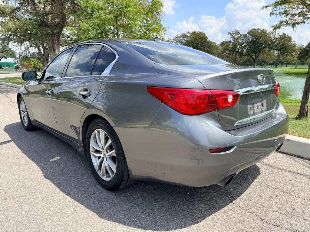 Infiniti Q50 photo 5