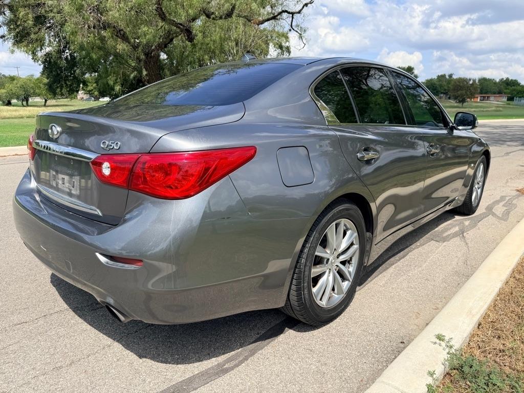 Infiniti Q50 photo 7