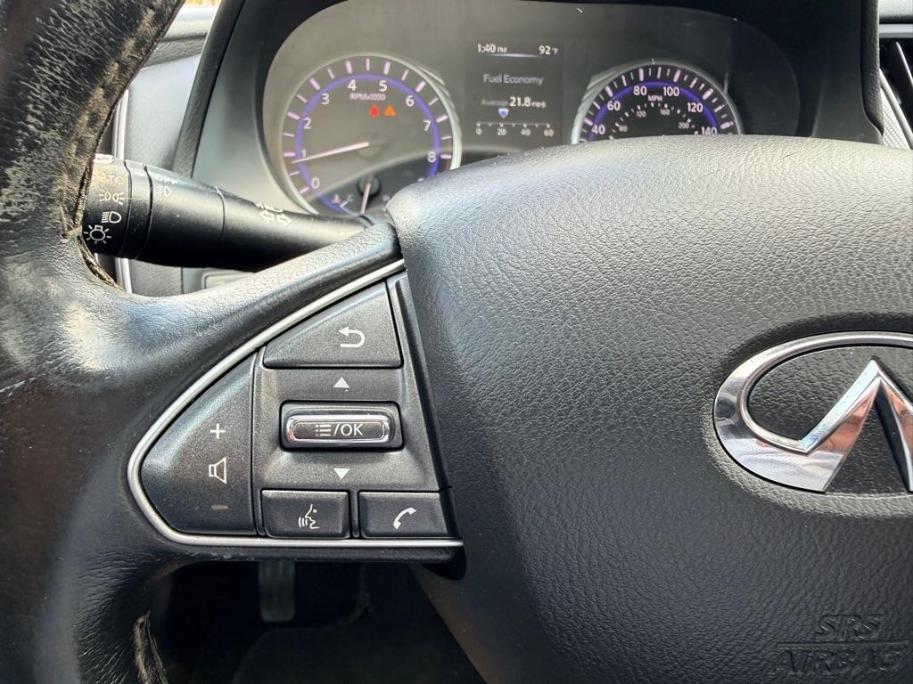 Infiniti Q50 photo 15