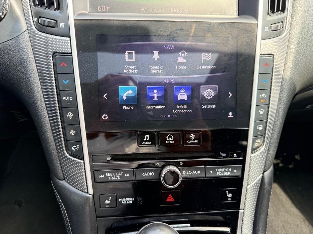 Infiniti Q50 photo 18