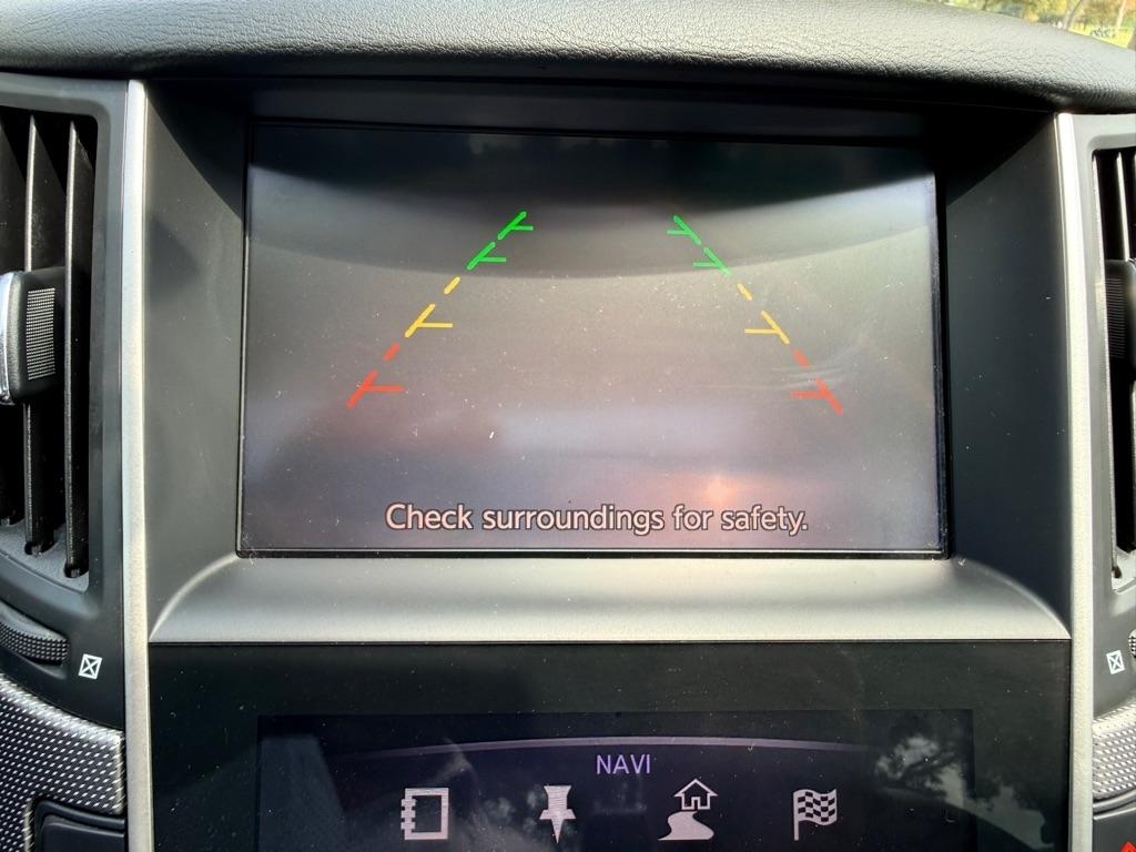 Infiniti Q50 photo 20