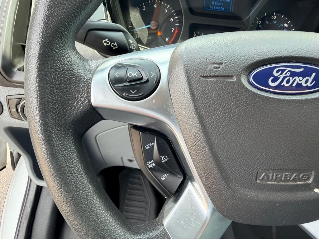 Ford Transit photo 16