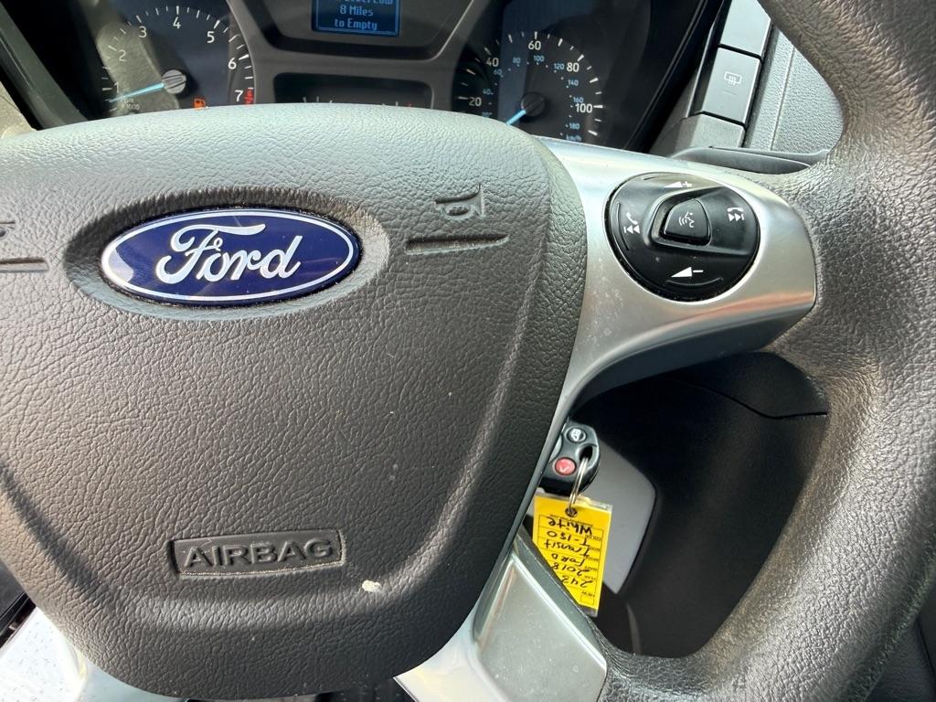 Ford Transit photo 17