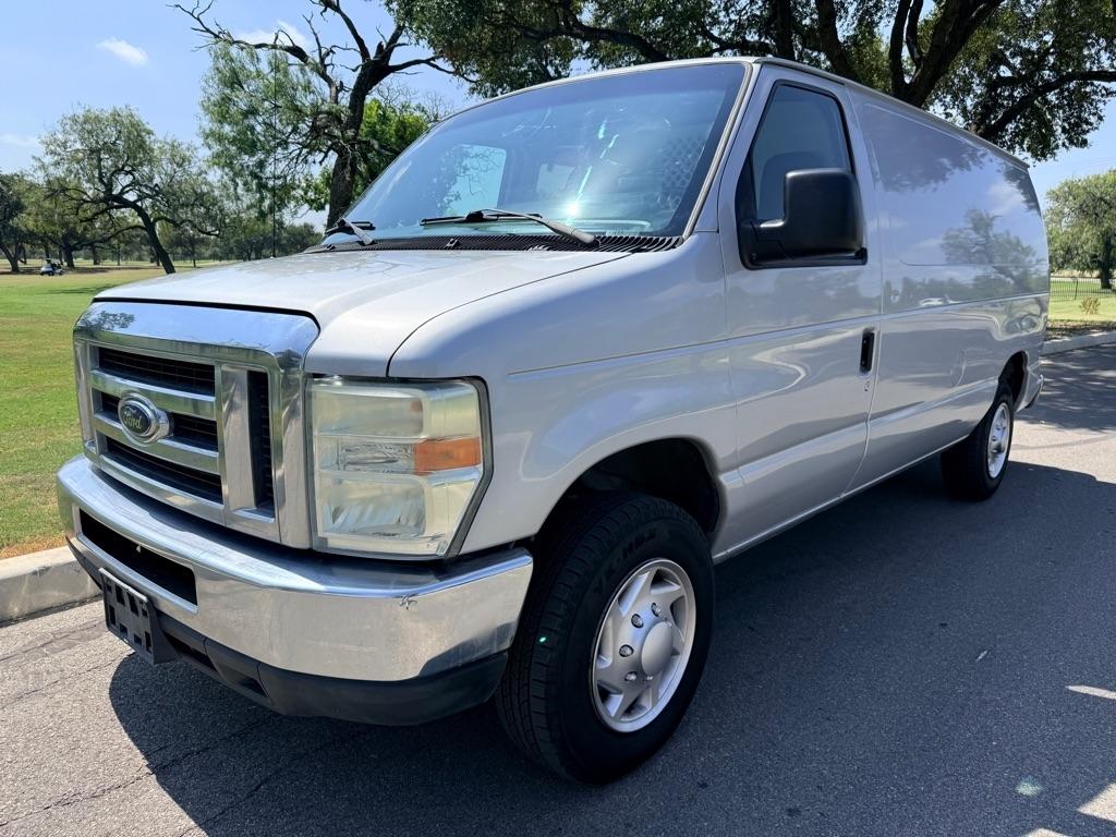 Ford Econoline photo 3
