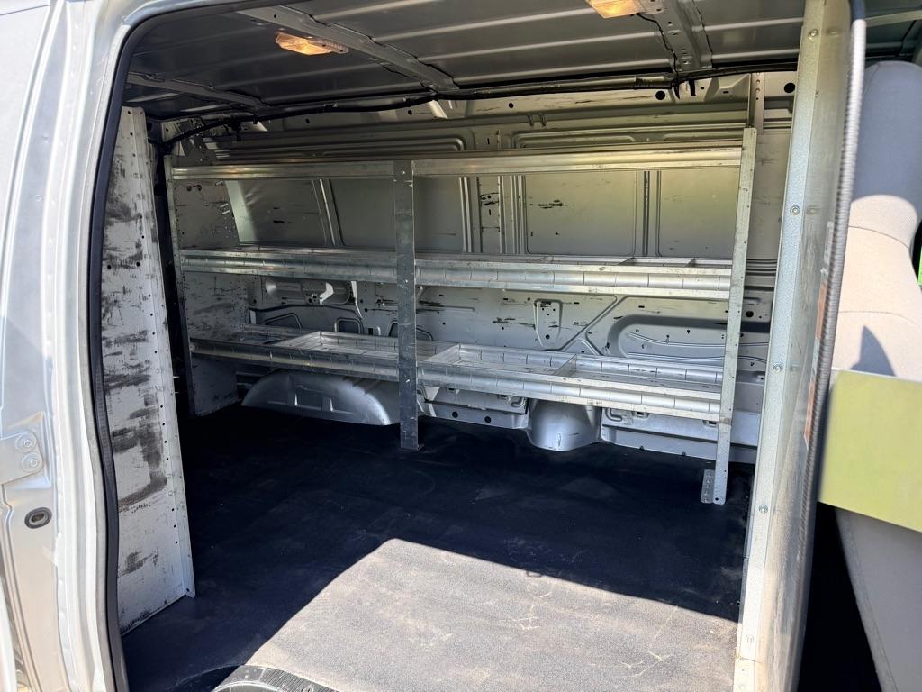 Ford Econoline photo 12