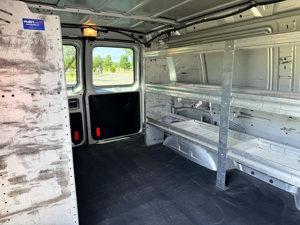 Ford Econoline photo 13