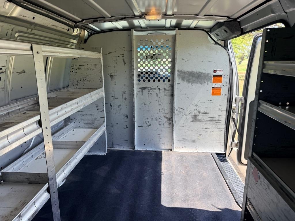 Ford Econoline photo 14