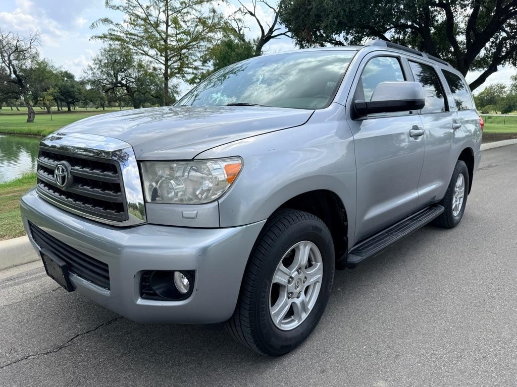 Toyota Sequoia photo 3