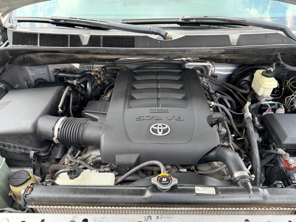 Toyota Sequoia photo 27