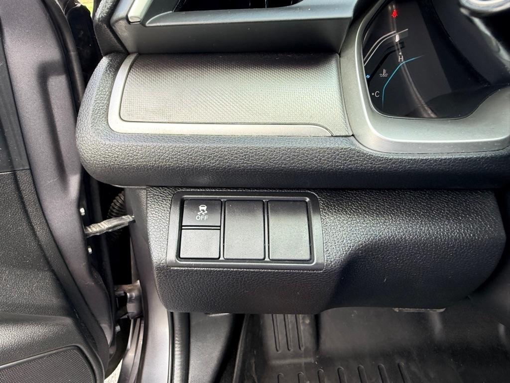 Honda Civic photo 17