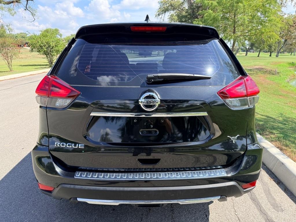 Nissan Rogue photo 6