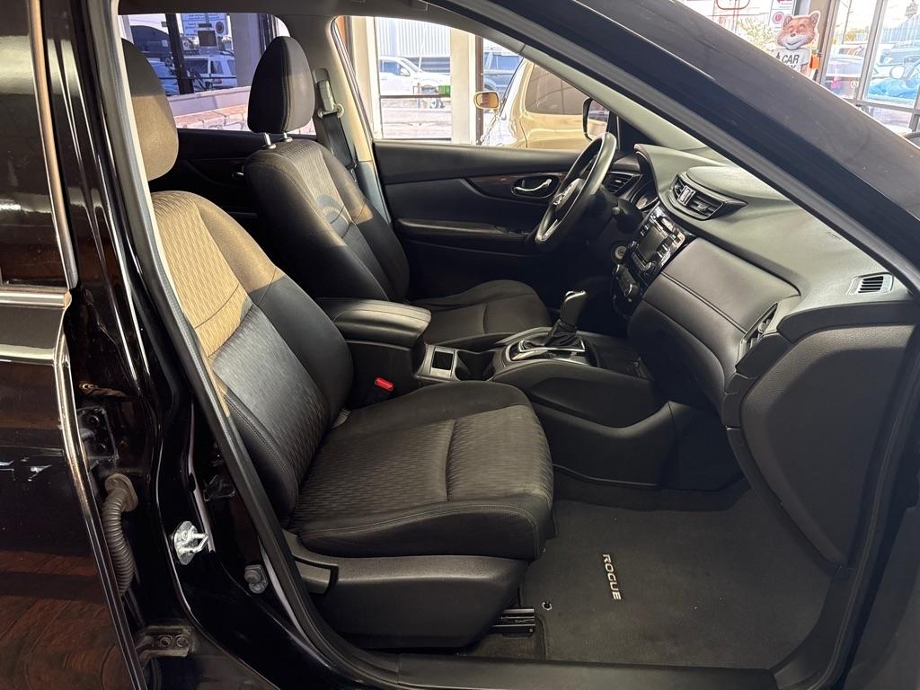 Nissan Rogue photo 12