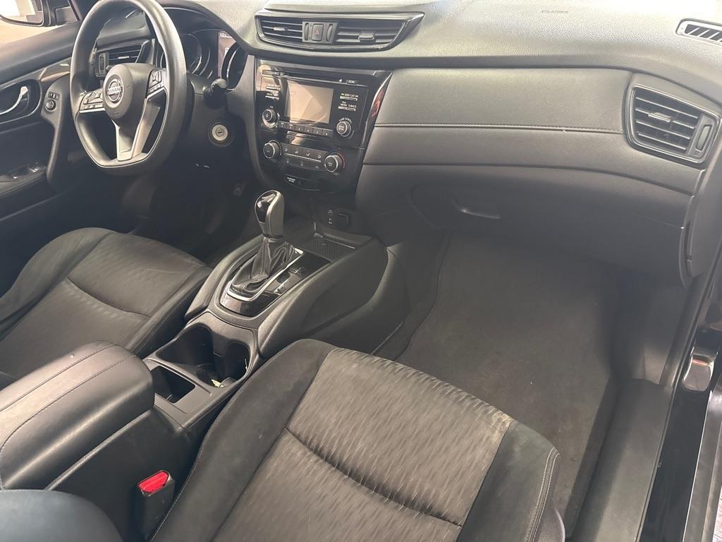 Nissan Rogue photo 13