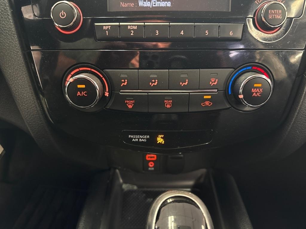 Nissan Rogue photo 18