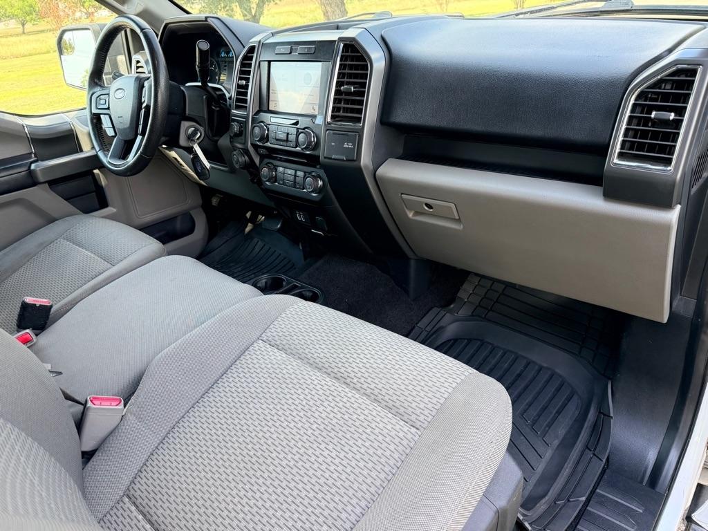 Ford F-150 photo 14