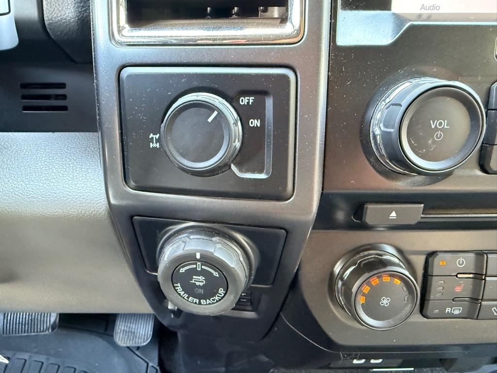 Ford F-150 photo 18