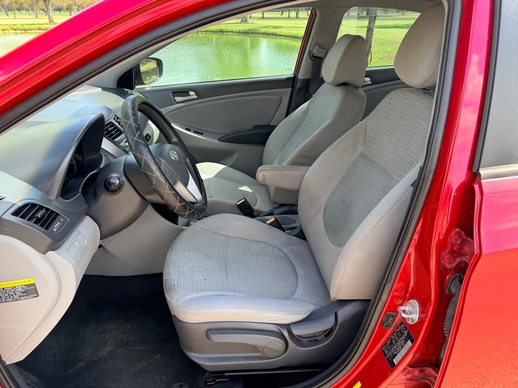 Hyundai Accent SE 2016