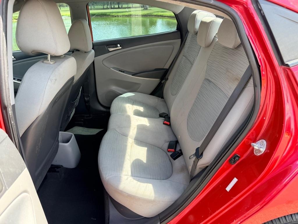 Hyundai Accent SE 2016