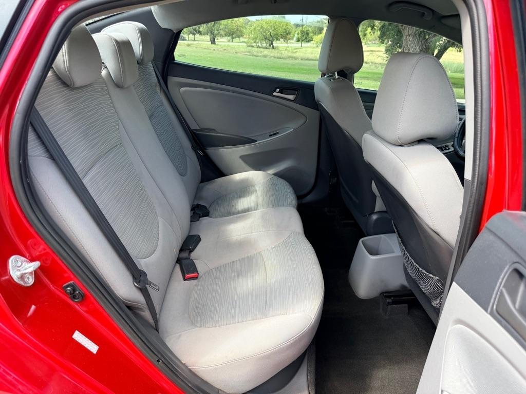 Hyundai Accent SE 2016
