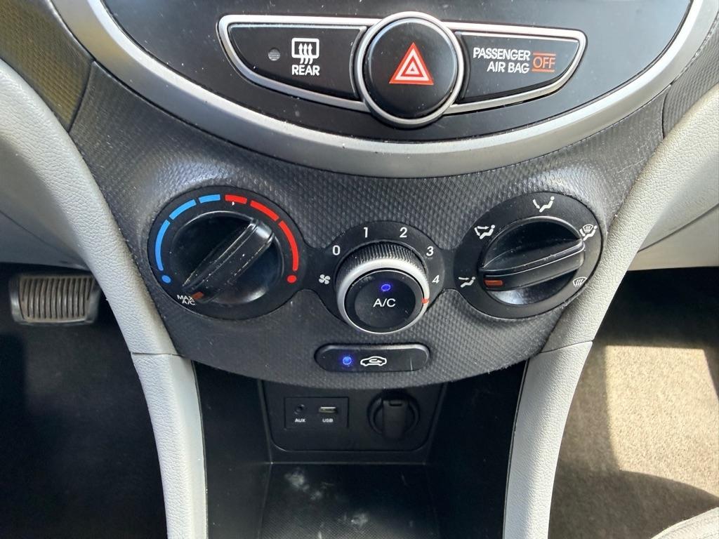 Hyundai Accent SE 2016