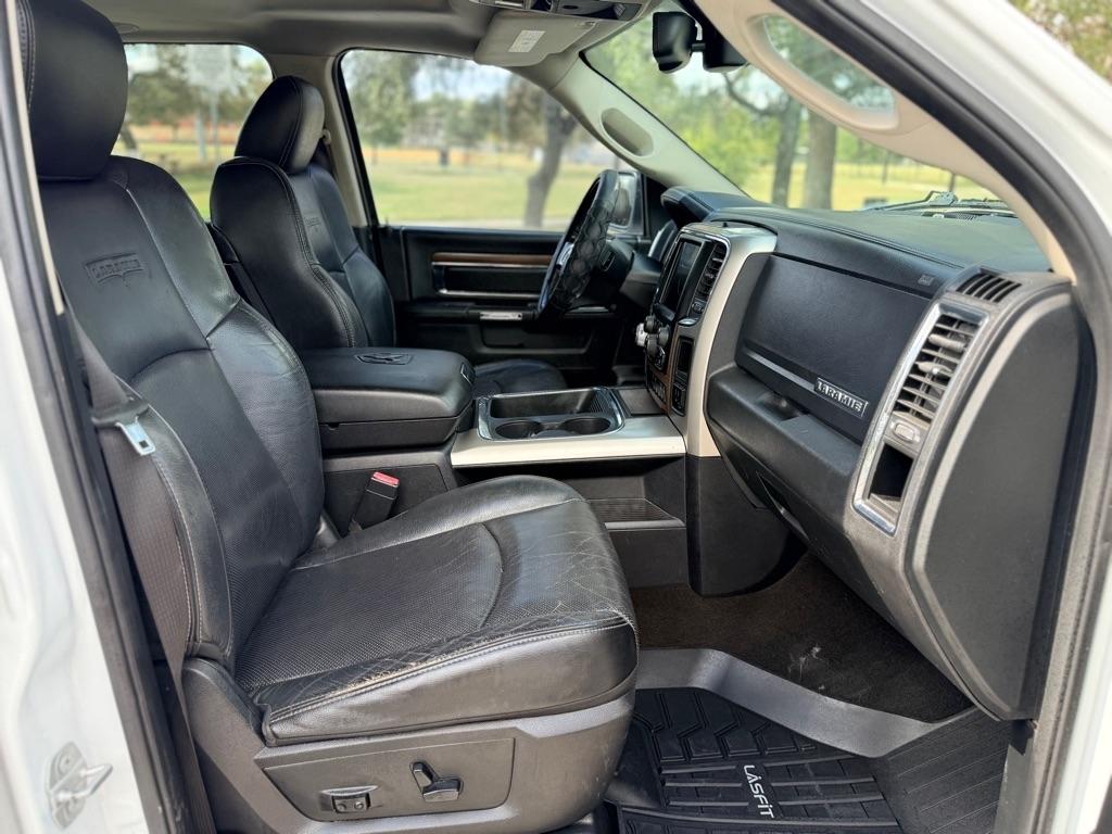 RAM 1500 Laramie 2015