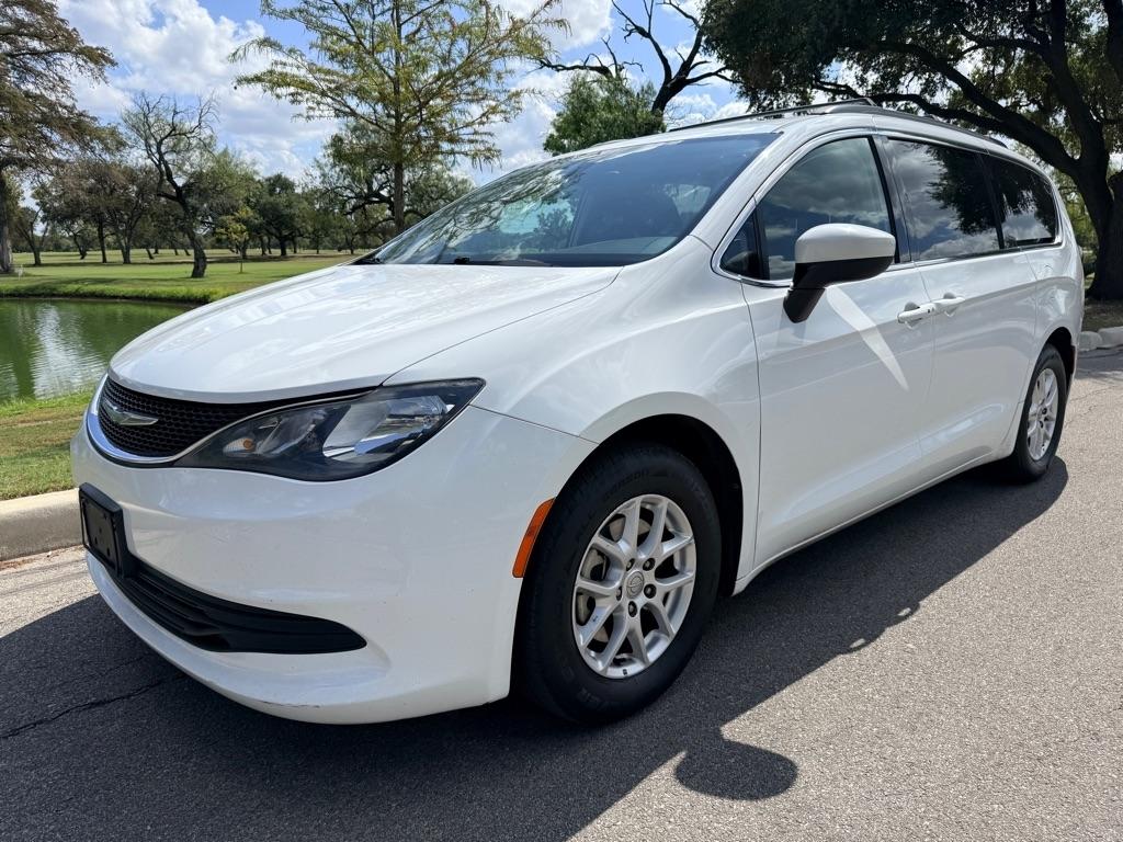 Chrysler Pacifica LX 2017