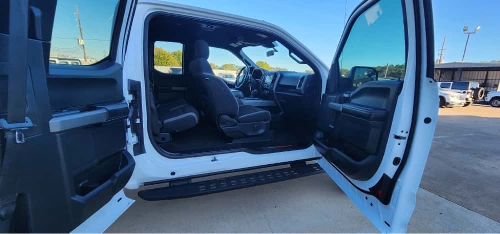 Ford F-150 Raptor SuperCab 4WD 2019