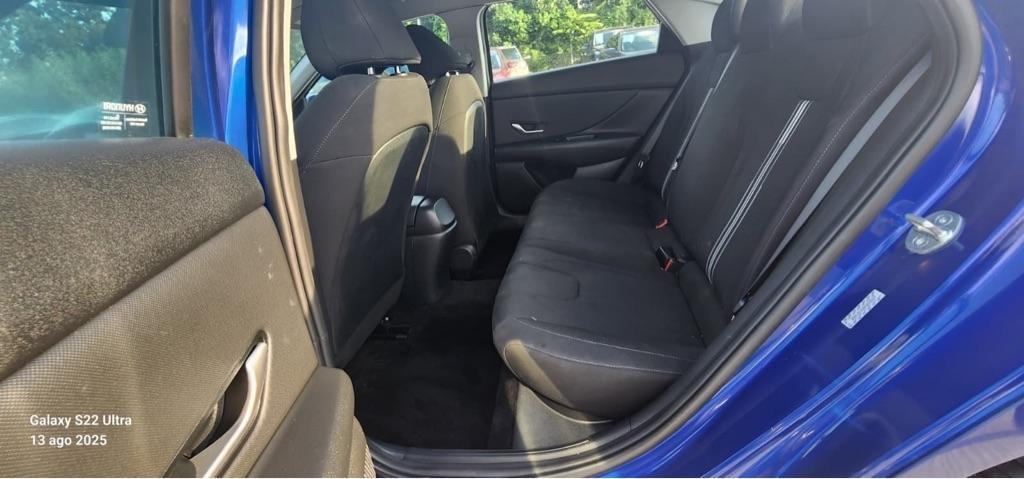 Hyundai Elantra SEL 2023