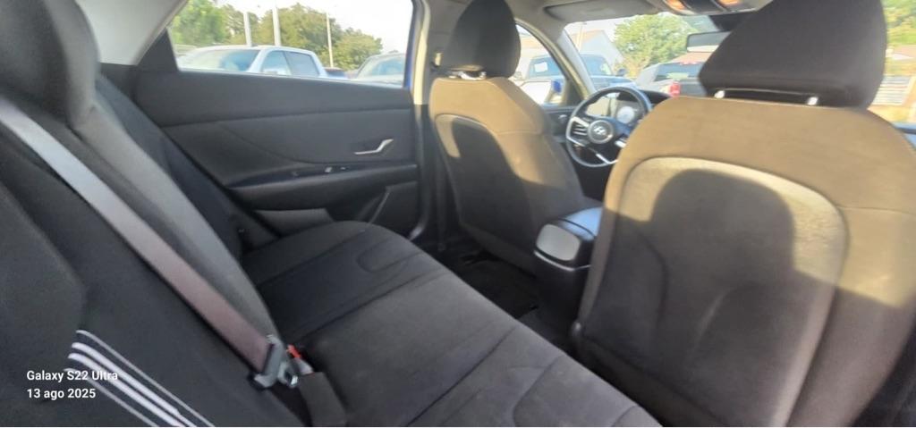 Hyundai Elantra SEL 2023